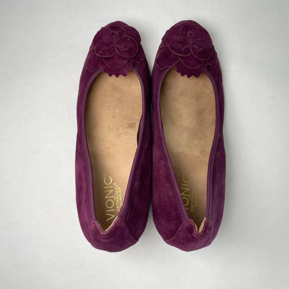 Vionic hayes pumps